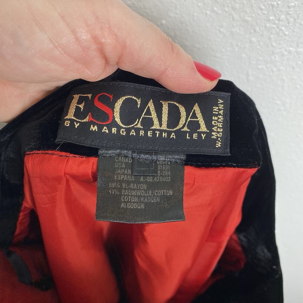 Vintage Escada Women’s Midi Skirt, Sz 40, Black Velvet, Germany 80’s - Picture 3 of 9